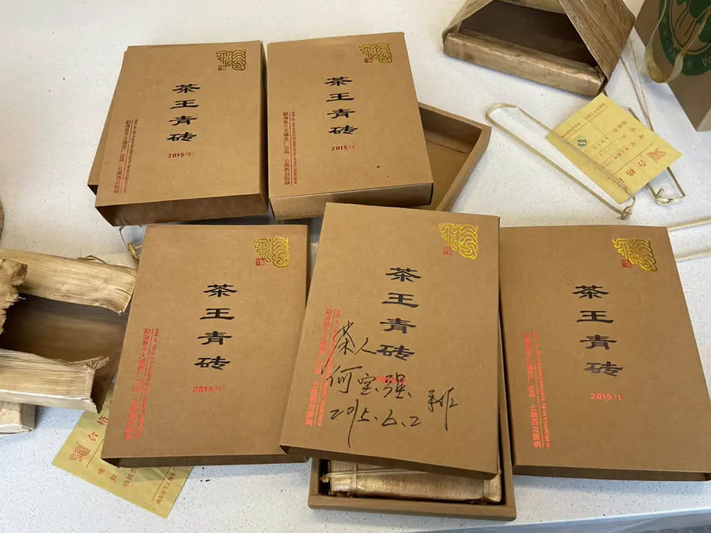 章丘回收今大福普洱茶2015年生茶熟茶